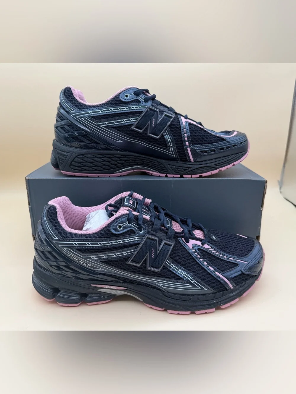 New Balance 1906R Eclipse Pink U1906RCU Men’s 10.5 Women’s 12 Brand New